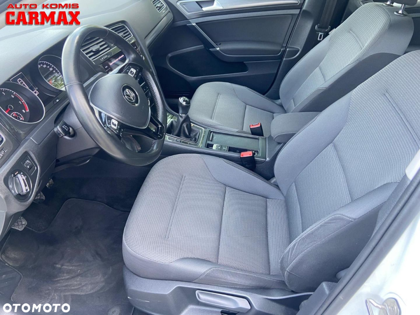Volkswagen Golf 1.0 TSI (BlueMotion Technology) Trendline - 23