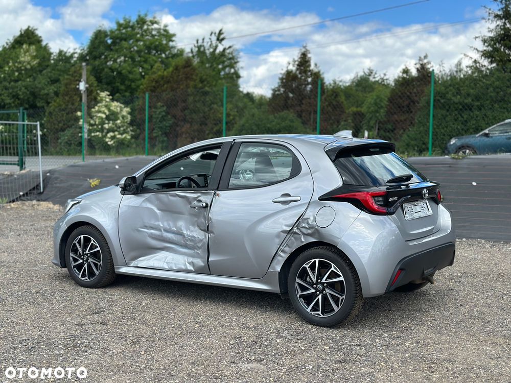 Toyota Yaris - 14
