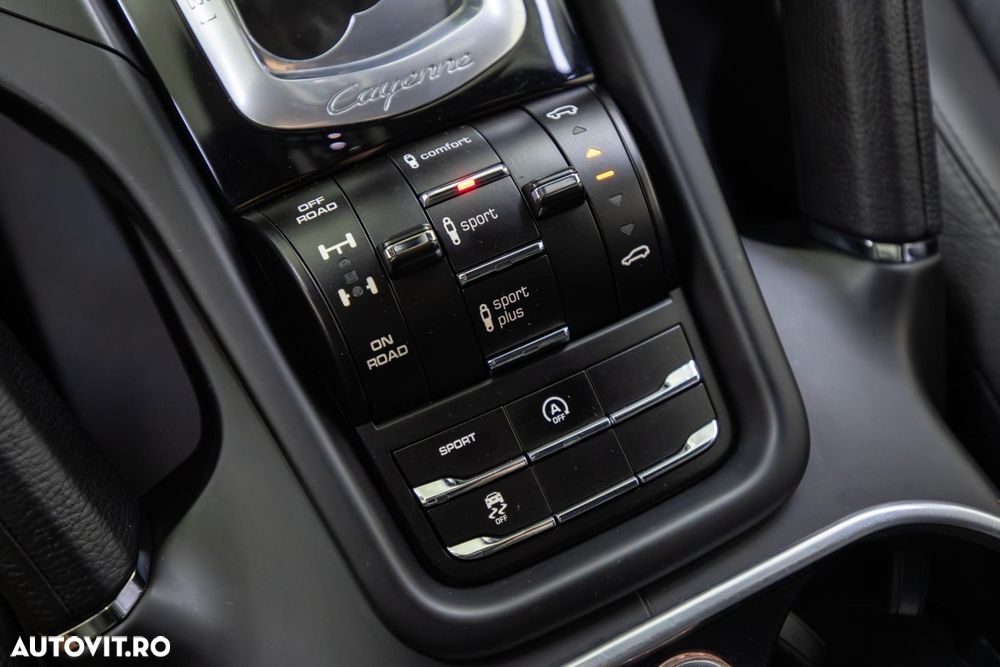 Porsche Cayenne - 22