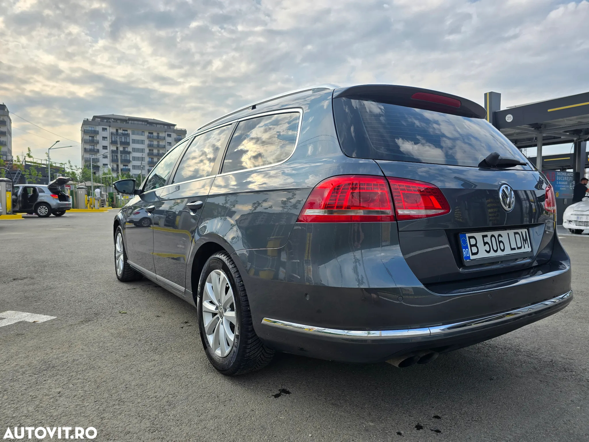 Volkswagen Passat Variant 2.0 Blue TDI DSG SCR Business Edition - 9