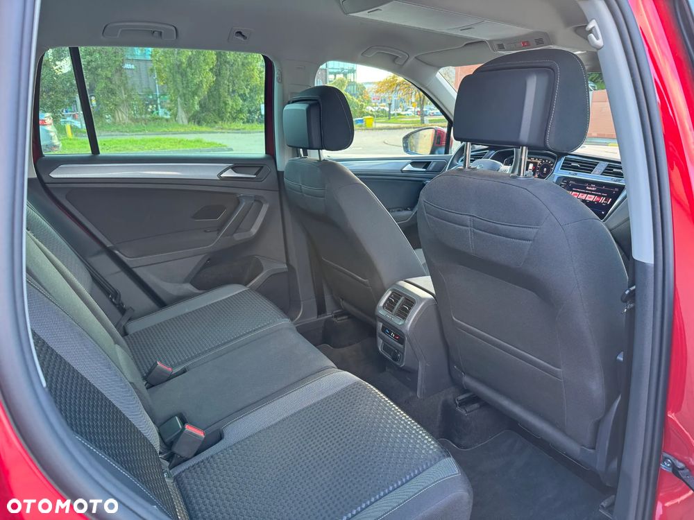 Volkswagen Tiguan - 9