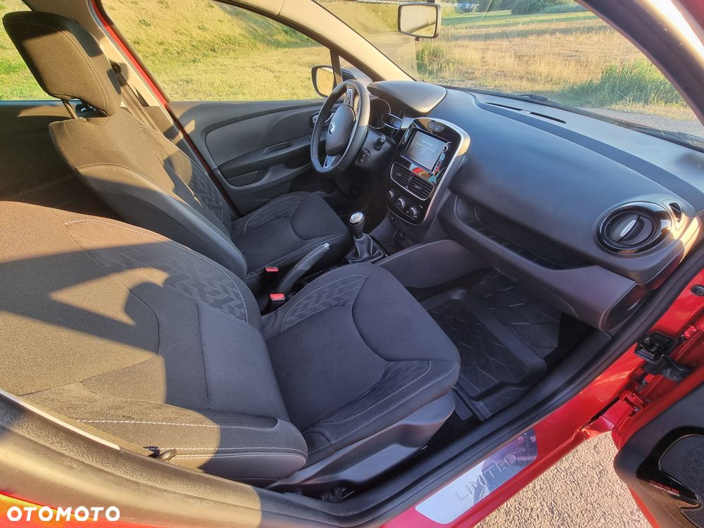 Renault Clio - 6