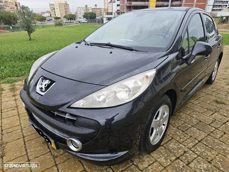 Peugeot 207 1.4 16V Trendy - 21