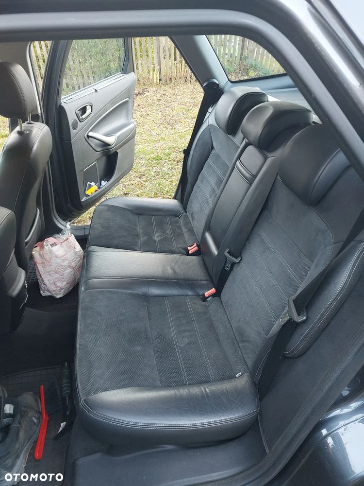 Ford Mondeo 2.0 Titanium - 22