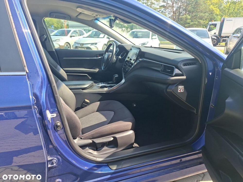 Toyota Camry 2.5 Hybrid Comfort CVT - 9