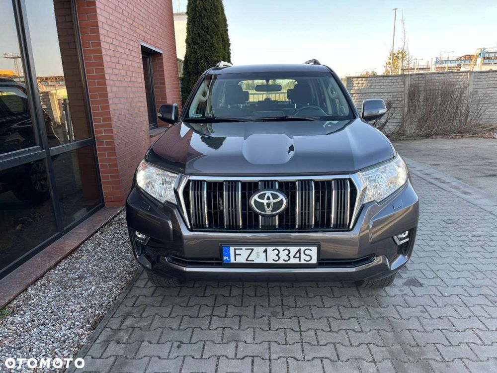 Toyota Land Cruiser - 5