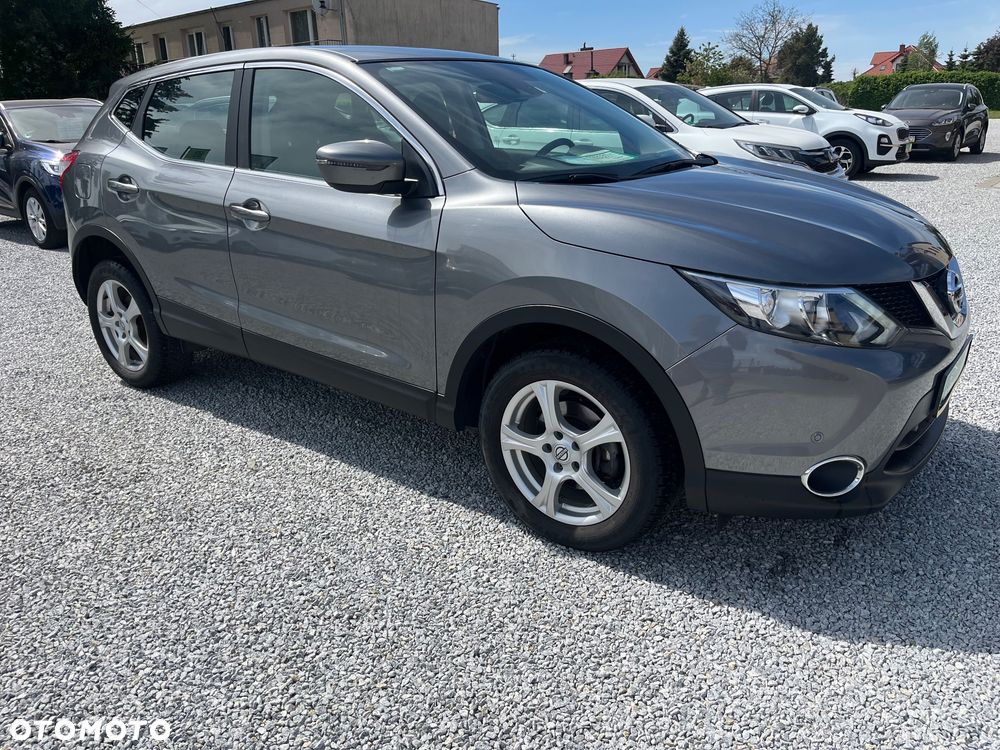 Nissan Qashqai 1.2 DIG-T Xtronic ACENTA - 23