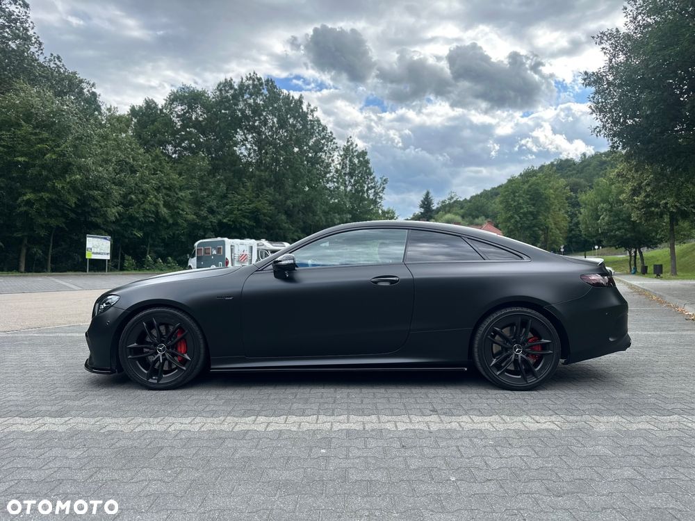 Mercedes-Benz Klasa E AMG 53 4-Matic+ 9G-TRONIC - 27