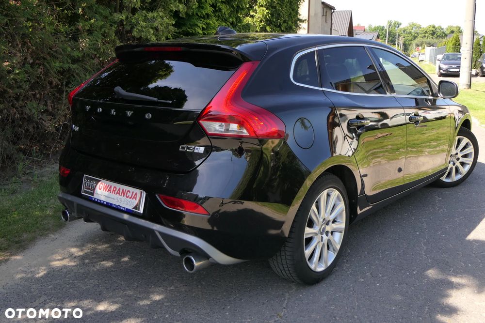 Volvo V40 D3 Geartronic RDesign - 4