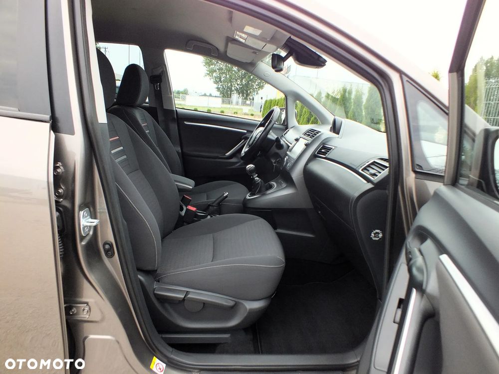 Toyota Verso 1.8 Executive - 7