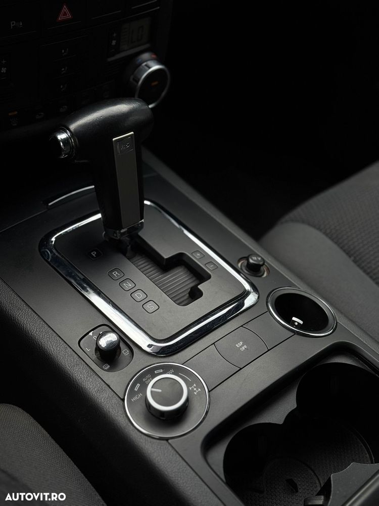 Volkswagen Touareg 2.5 R5 TDI DPF Aut. - 25