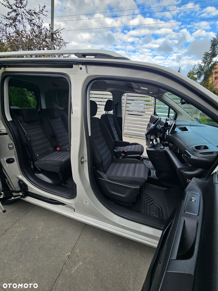 Opel Combo 1.2 Turbo Start/Stop Edition - 21