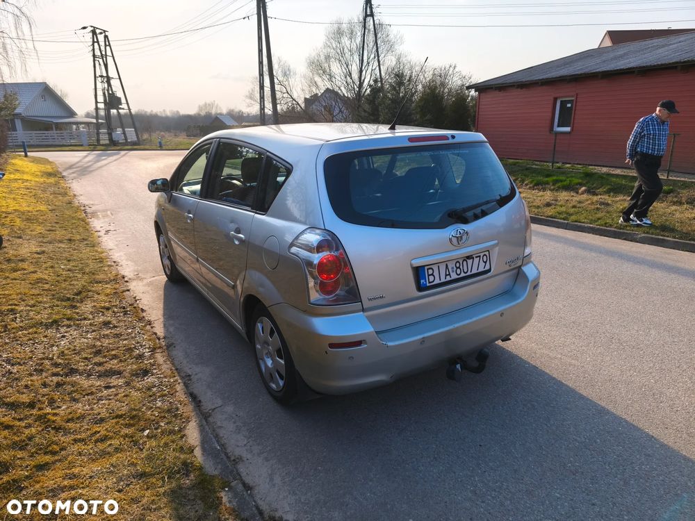 Toyota Corolla Verso 1.8 Edition - 4