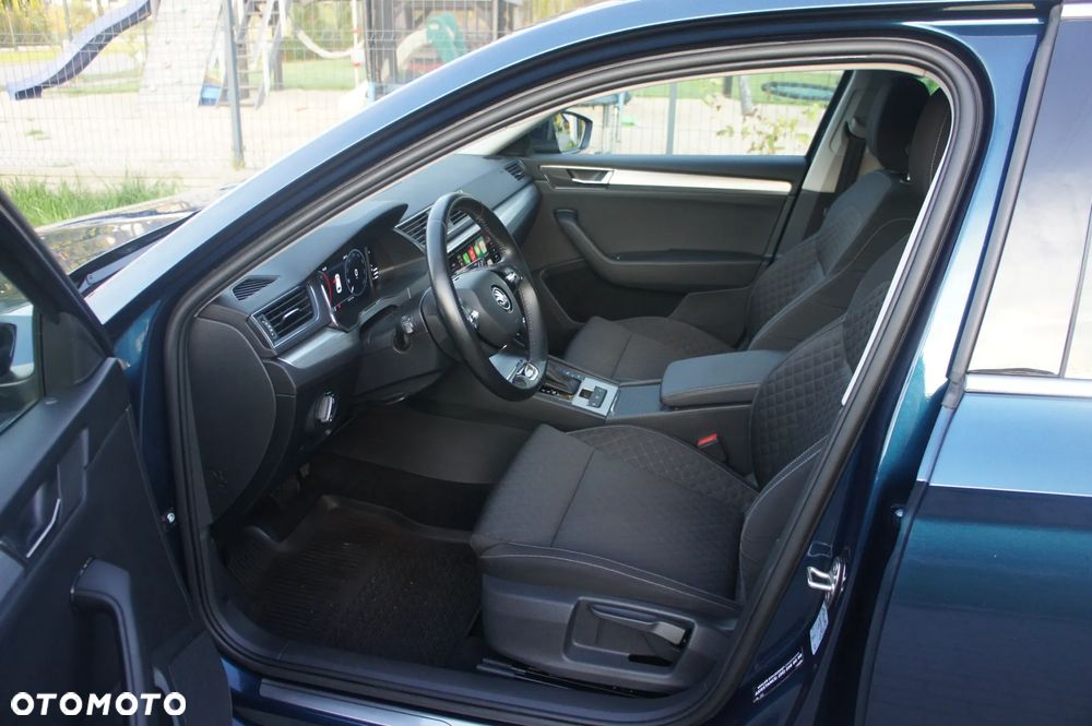 Skoda Superb 2.0 TDI SCR Ambition DSG - 14