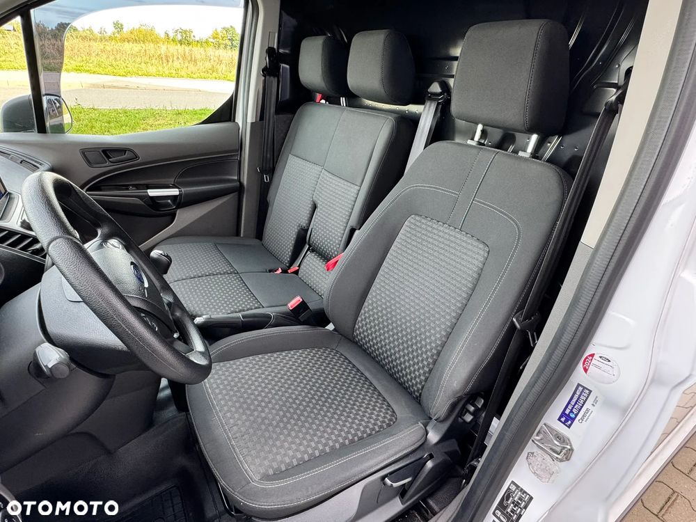 Ford Transit Connect - 16