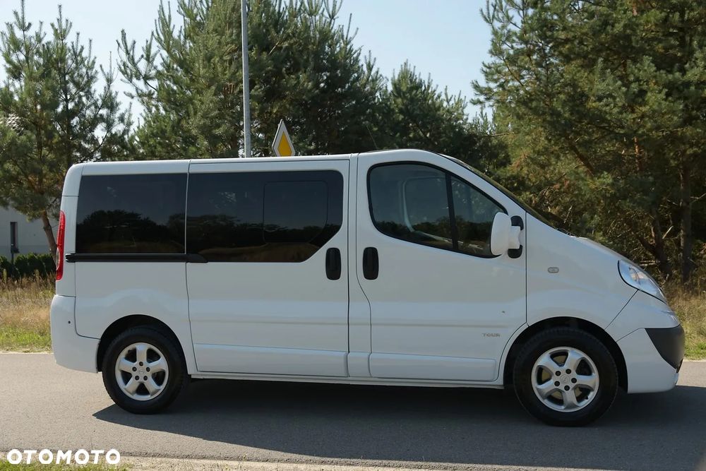 Opel Vivaro Tour Cosmo L1H1 - 9
