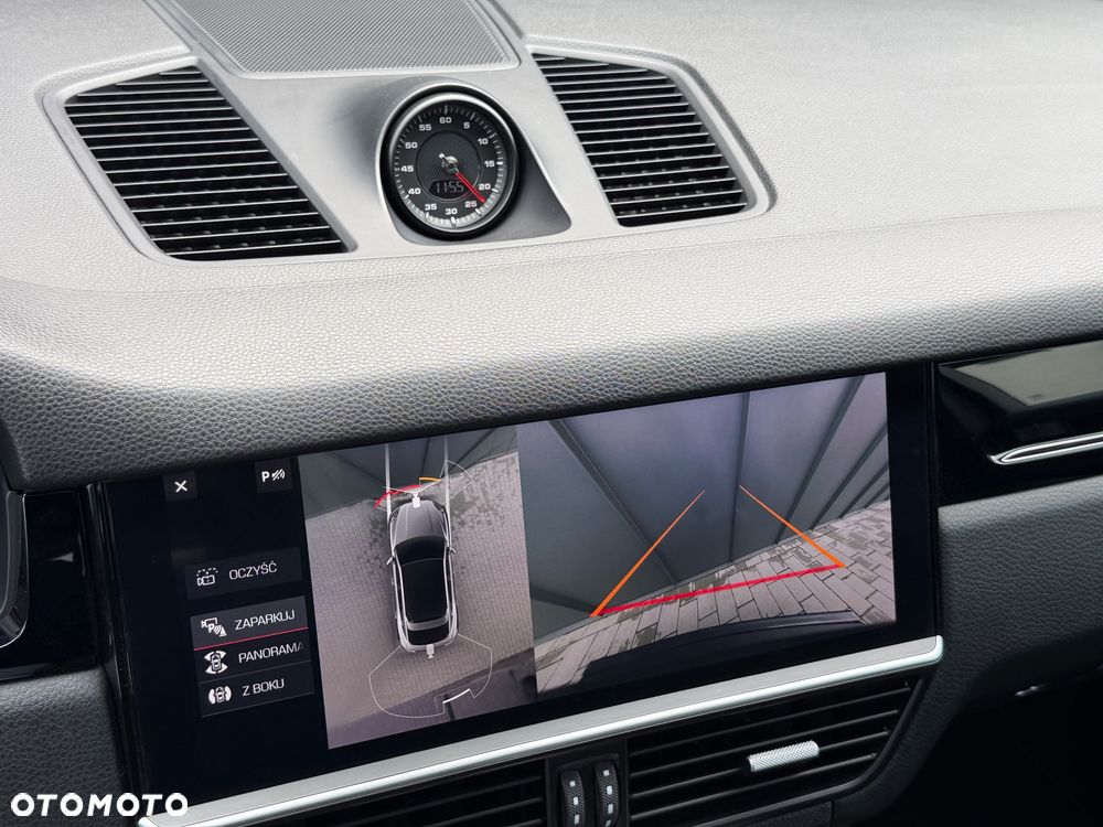 Porsche Cayenne Platinum Edition - 10