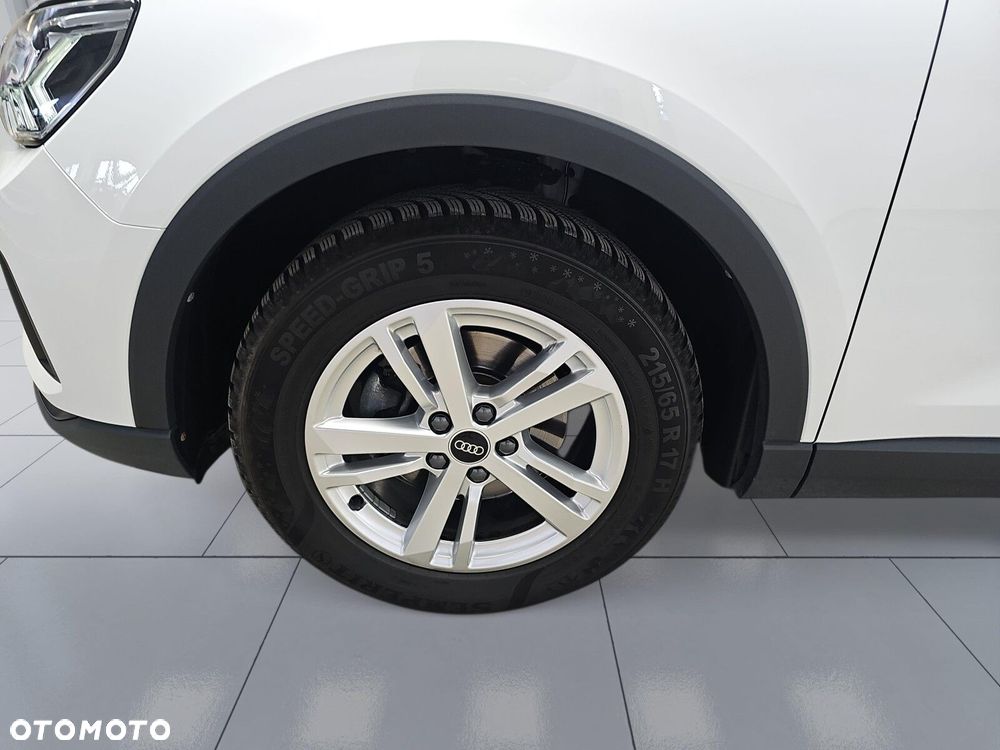 Audi Q3 35 TFSI S tronic - 33