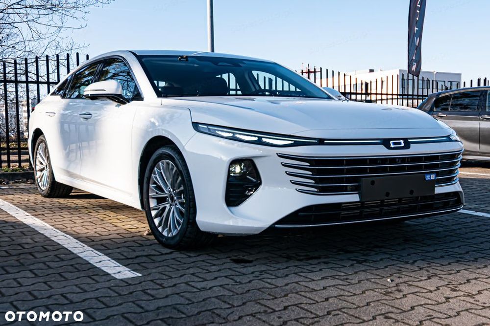 Bestune B70 2.0T Elegance - 4