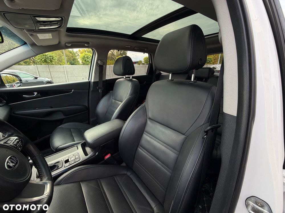 Kia Sorento 2.2 CRDi AWD Platinum Edition - 9