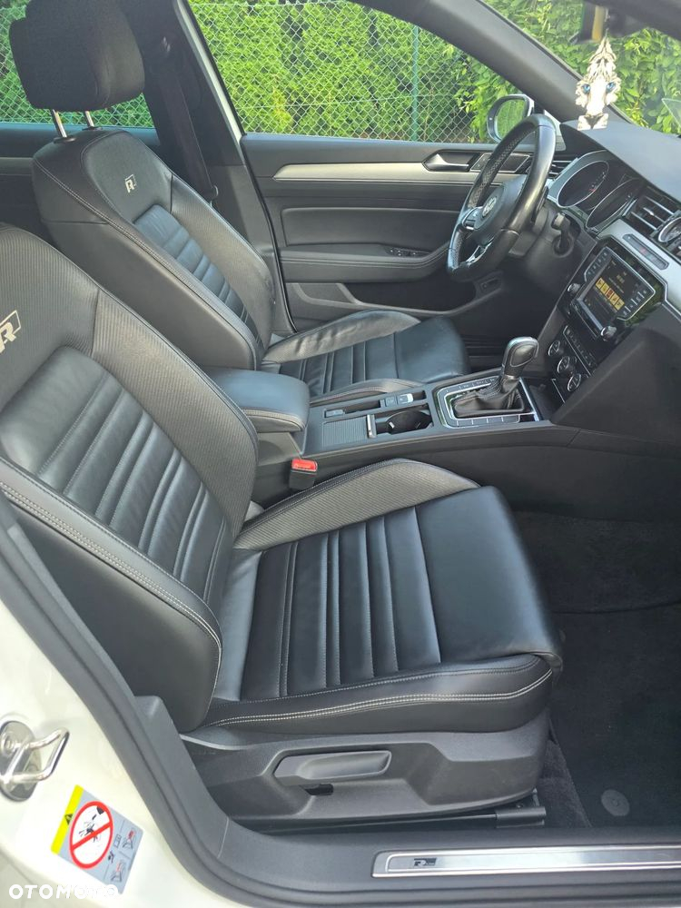Volkswagen Passat - 21