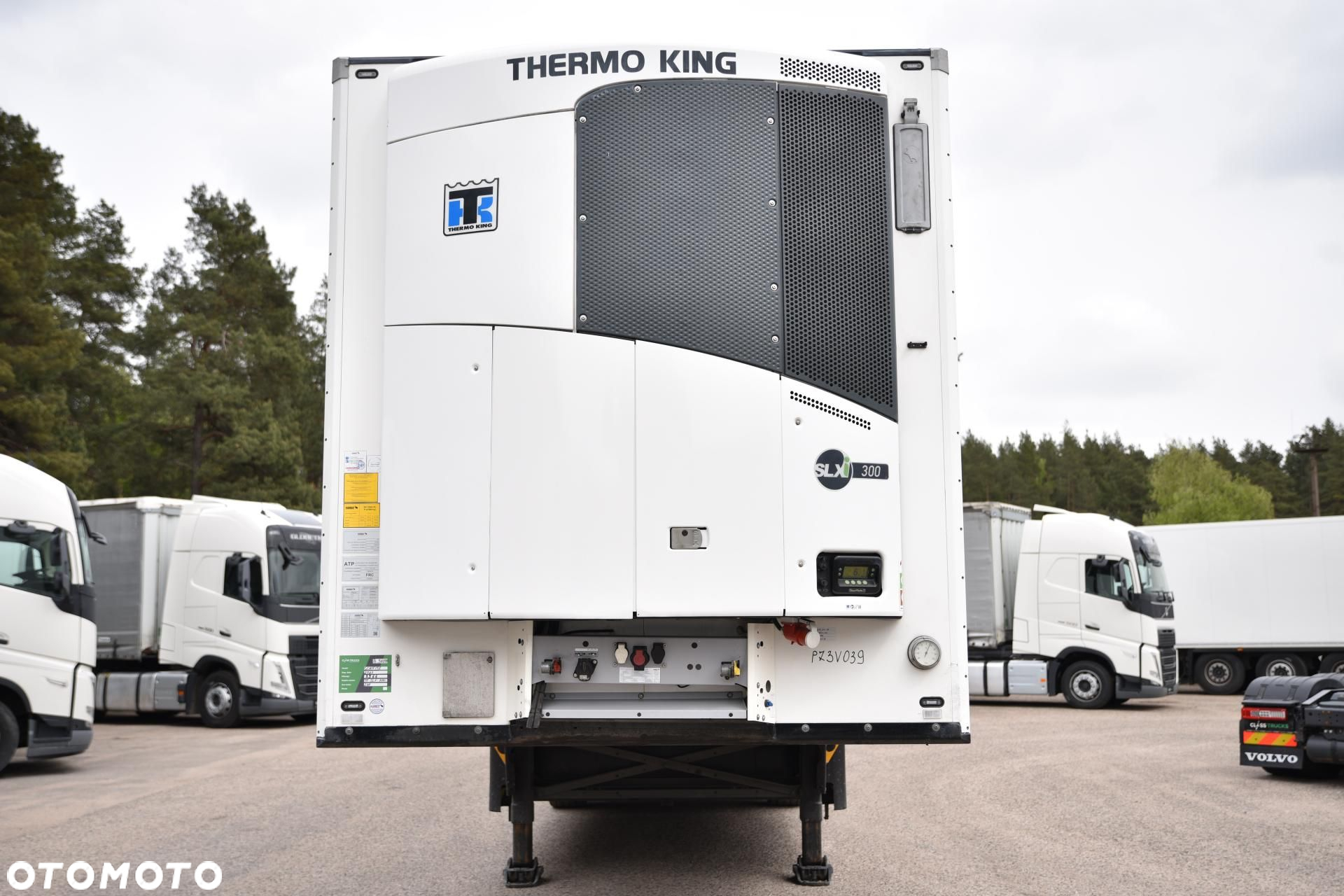 Schmitz Cargobull SKO FP 60 ThermoKing SLXi 300 - 2