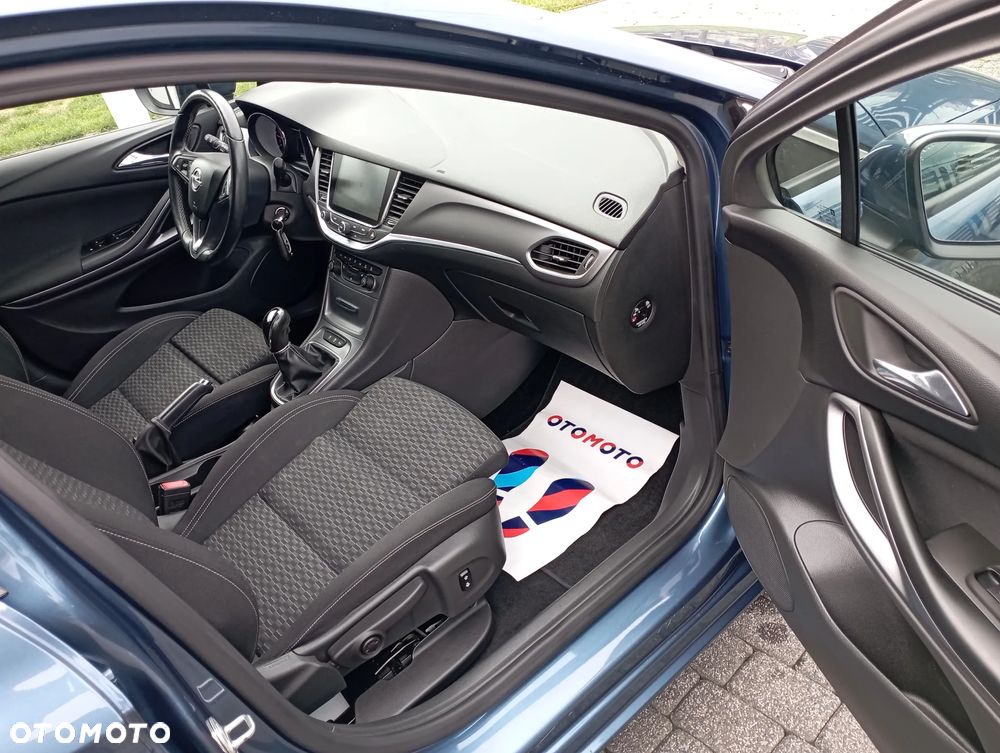 Opel Astra - 10