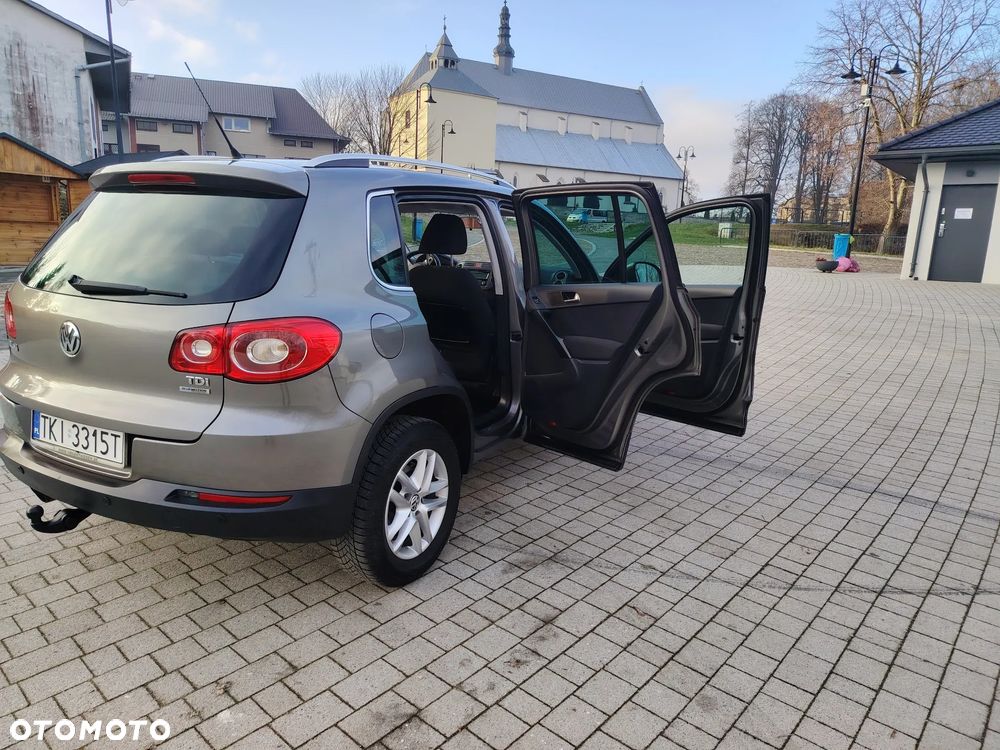 Volkswagen Tiguan 2.0 TDI DPF BlueMotion Technology Trend & Fun - 12