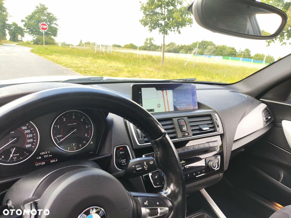 BMW Seria 2 220d - 12