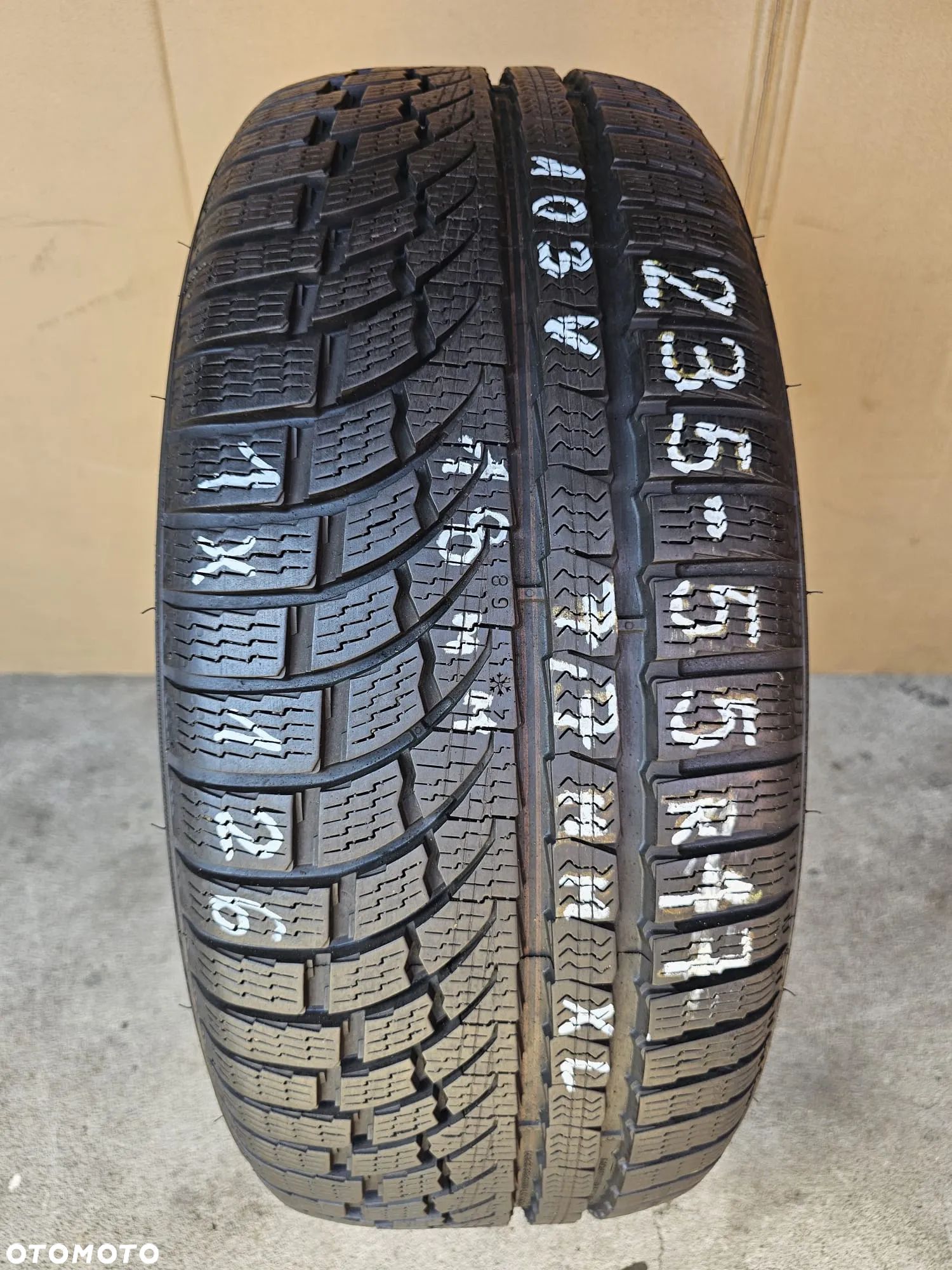 (O126) 235/55R17 103V 7,7mm 18r XL / Nokian WR A4 - 1
