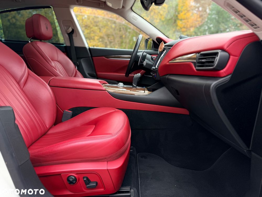 Maserati Levante - 24