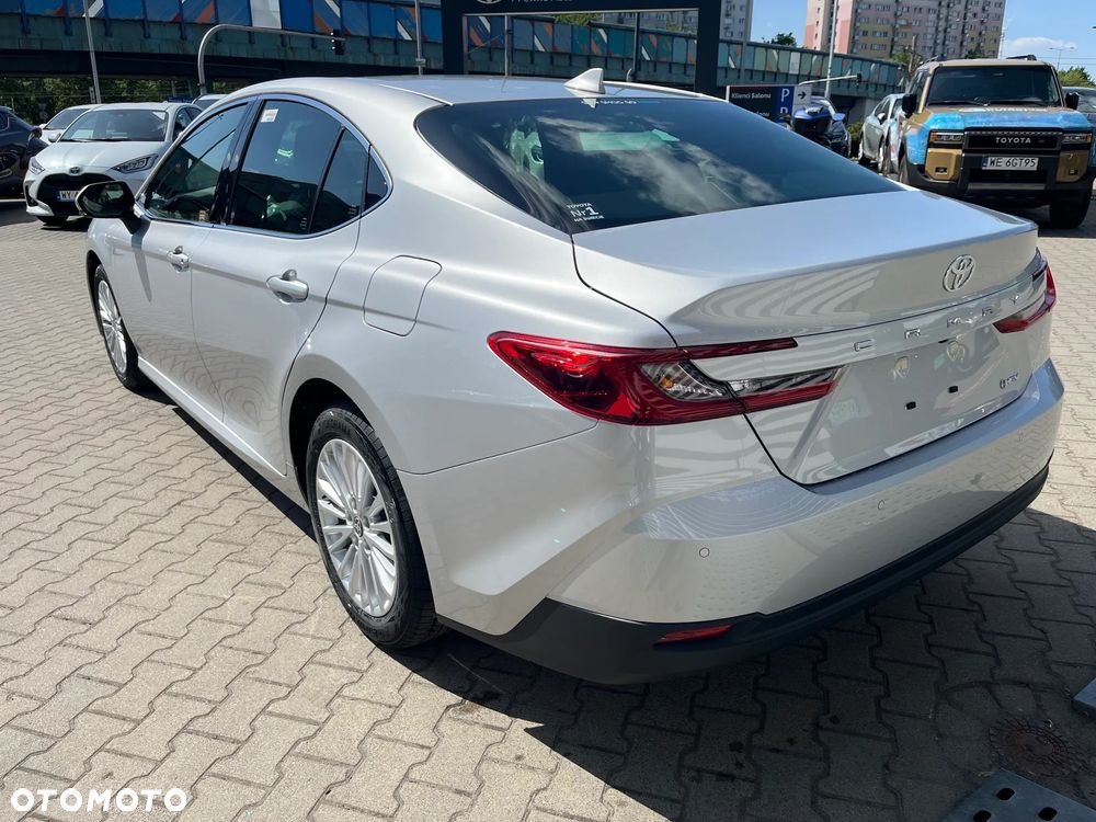 Toyota Camry 2.5 Hybrid Dynamic Force Comfort e-CVT - 6