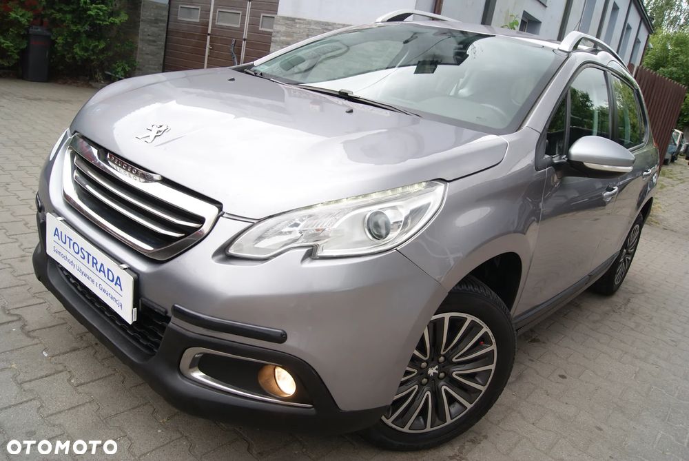 Peugeot 2008 1.2 Pure Tech Style - 1