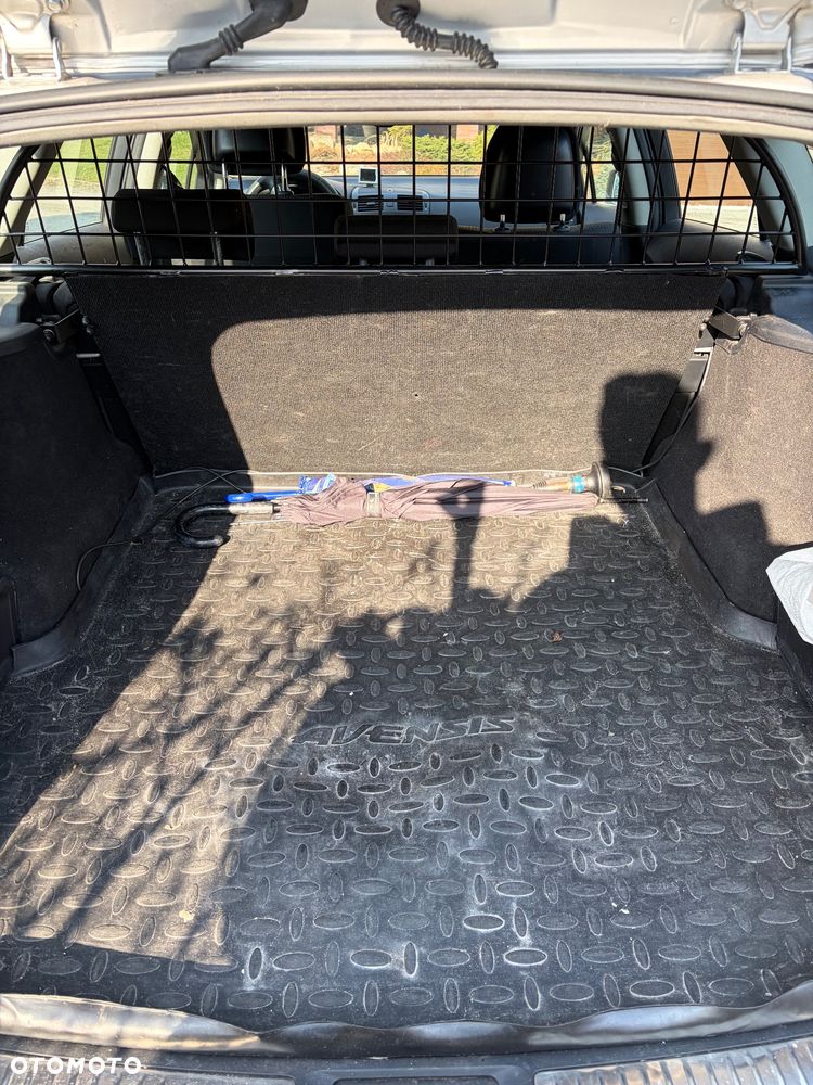 Toyota Avensis 2.0 D-4D Sol - 13