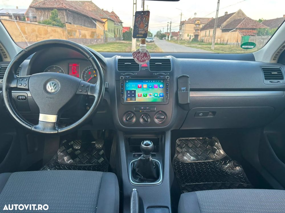 Volkswagen Golf 1.9 TDI DPF Comfortline BlueMotion - 6