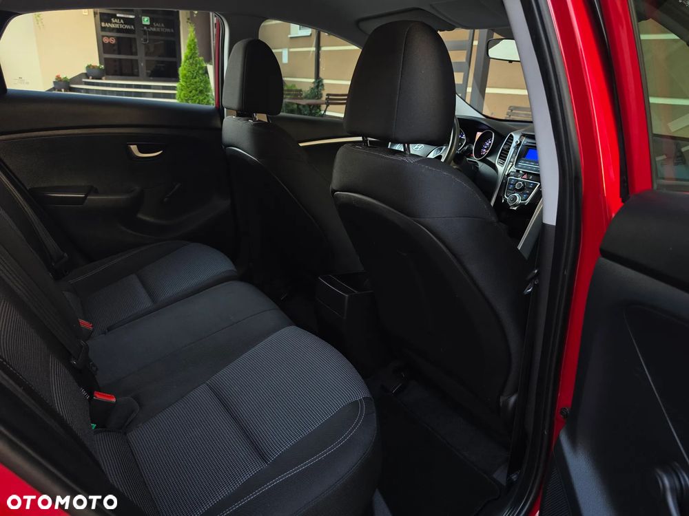 Hyundai i30 1.4 CRDi Trend - 38