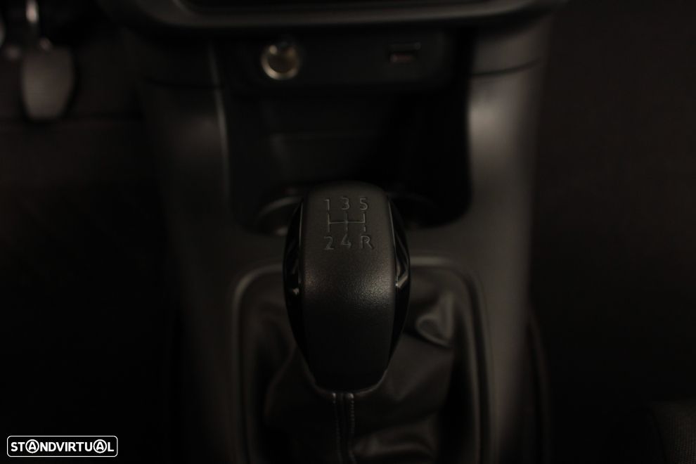 Citroën C3 1.2 PureTech C-Series - 21