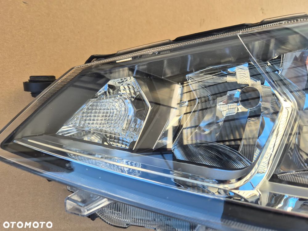 Seat Ibiza V 2017-2020 lampa lewa.Zwykła.Valeo - 5