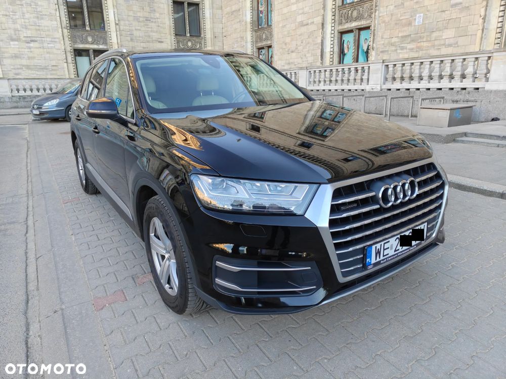 Audi Q7 - 1