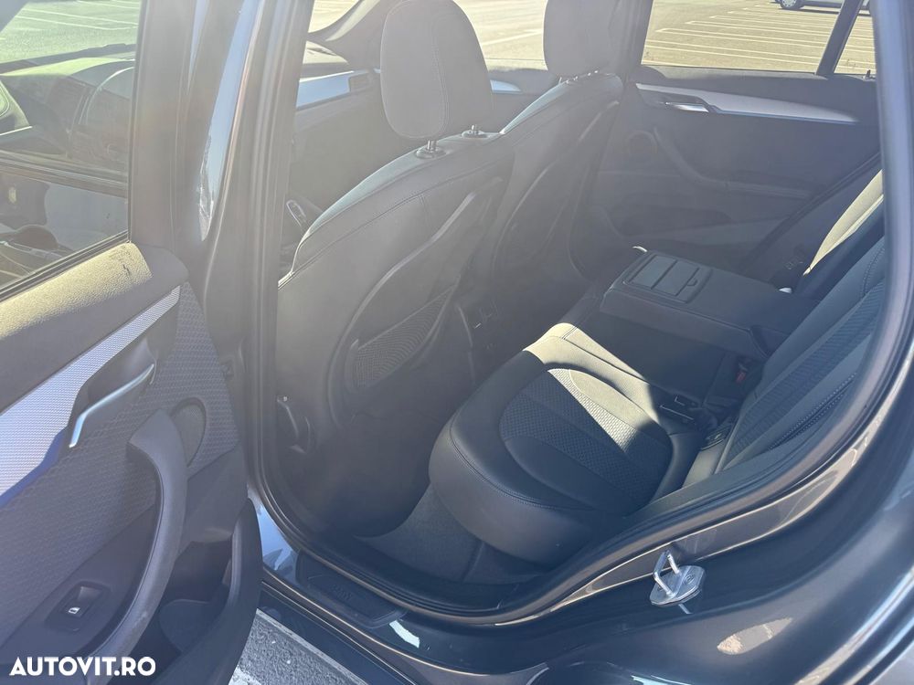 BMW X1 xDrive20d AT - 8