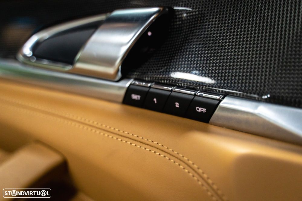 Porsche Panamera Turbo S PDK - 18