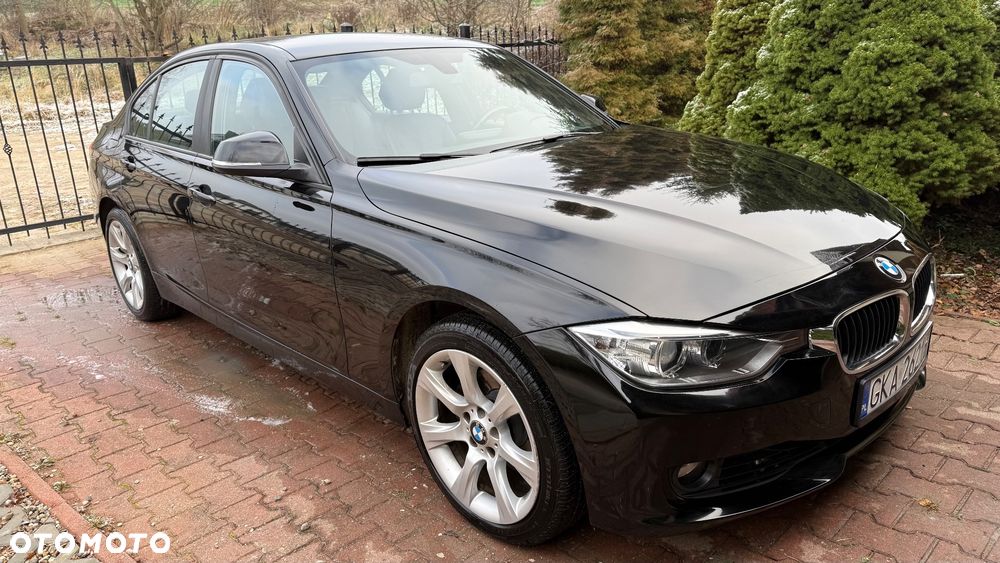 BMW Seria 3 320i xDrive - 1