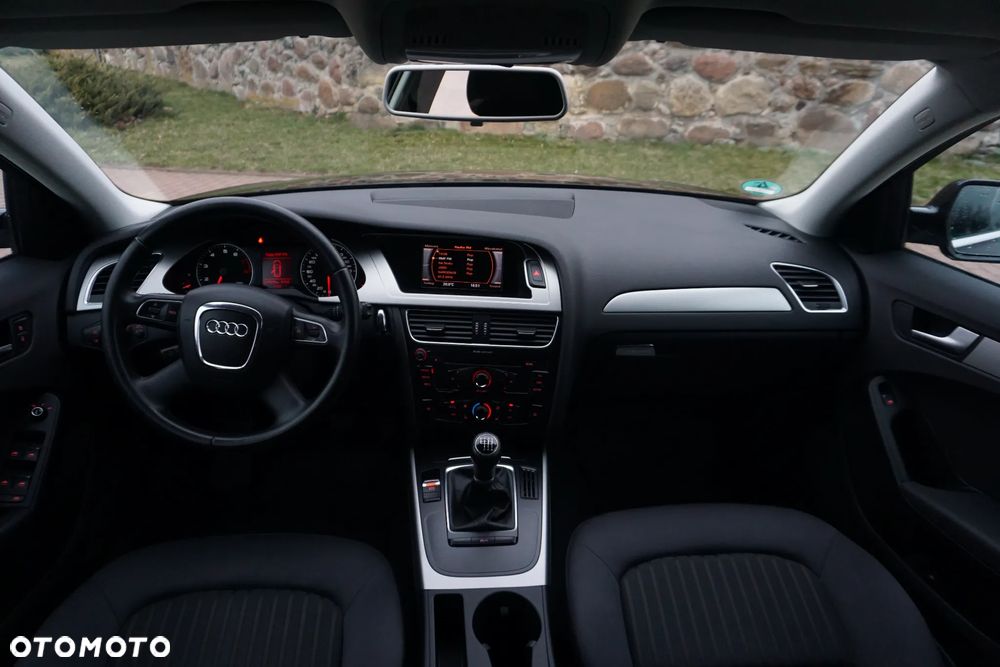 Audi A4 Avant 1.8 TFSI Ambiente - 14