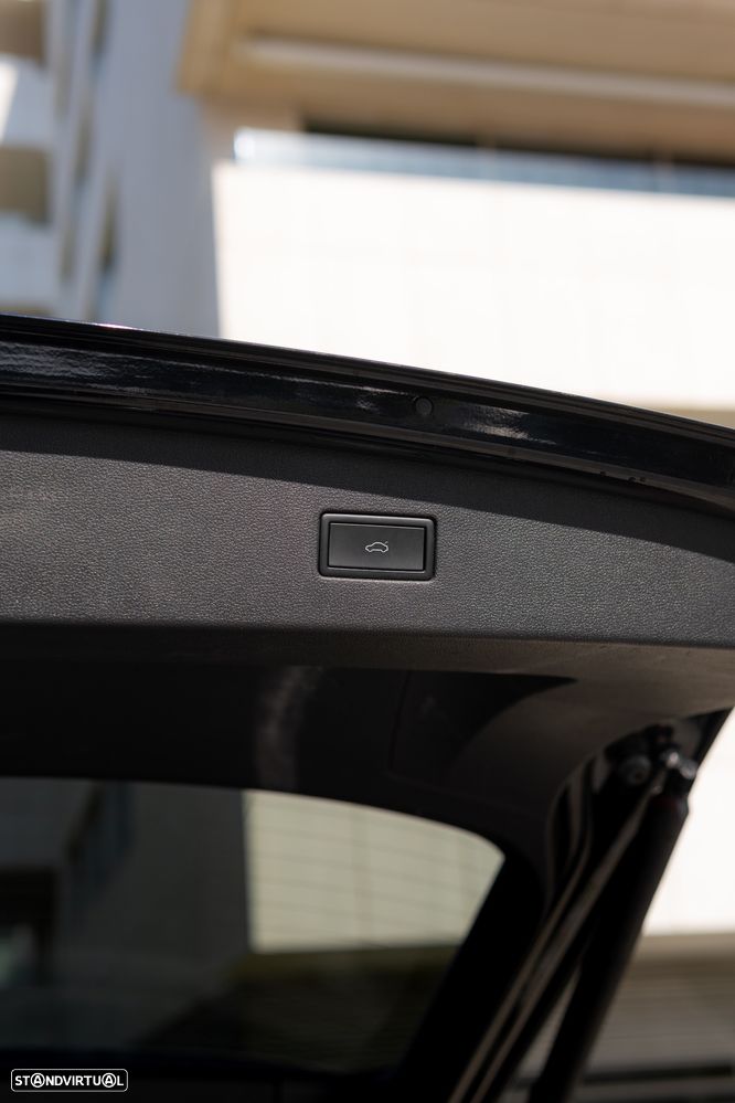 VW Tiguan Allspace 2.0 TDI Confortline DSG - 11