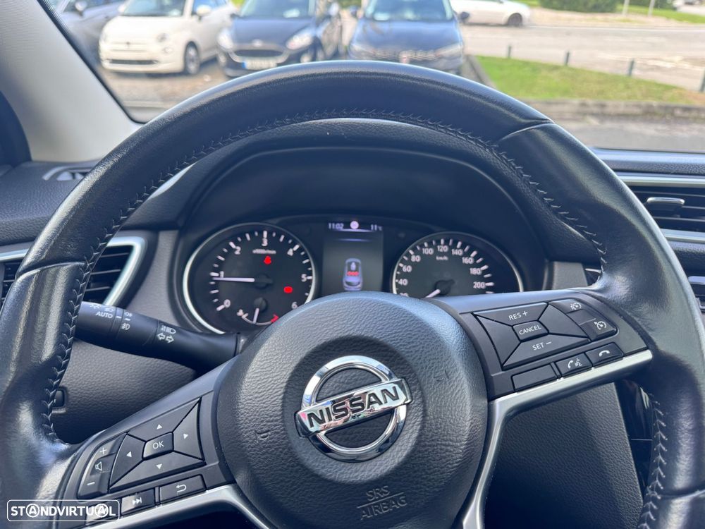 Nissan Qashqai 1.5 dCi Tekna - 9