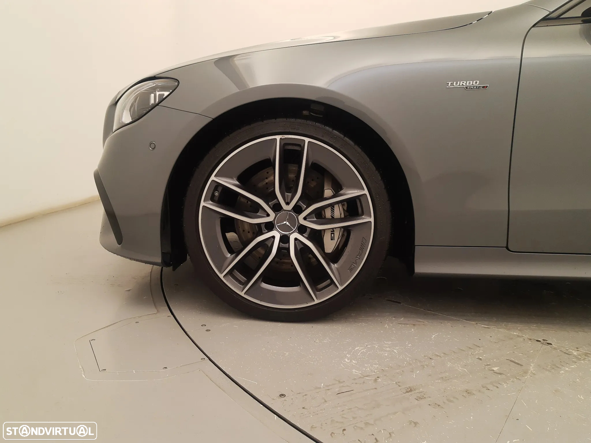 Mercedes-Benz E 53 AMG 4Matic+ - 17