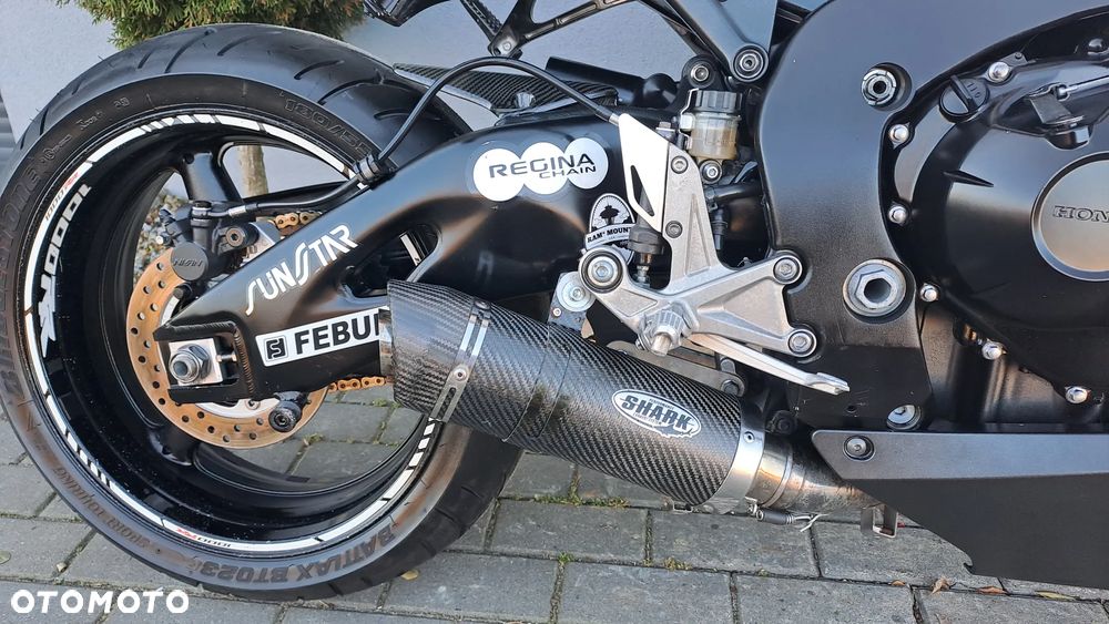 Honda CBR - 19