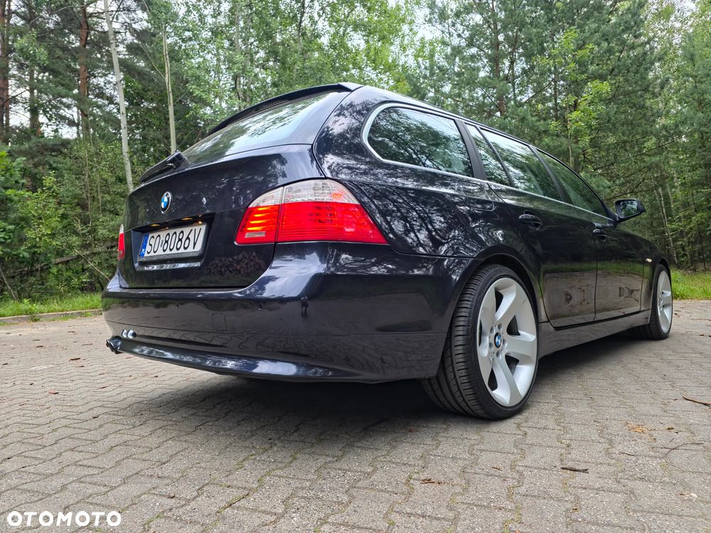 BMW Seria 5 525d Edition Sport - 31