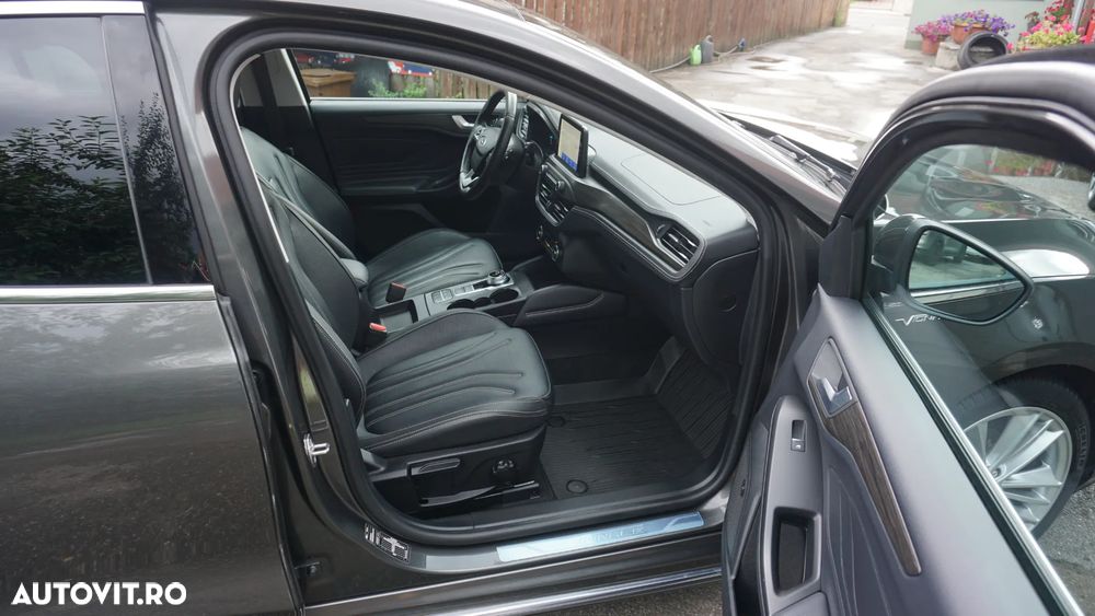 Ford Focus 1.5 EcoBoost Vignale - 11