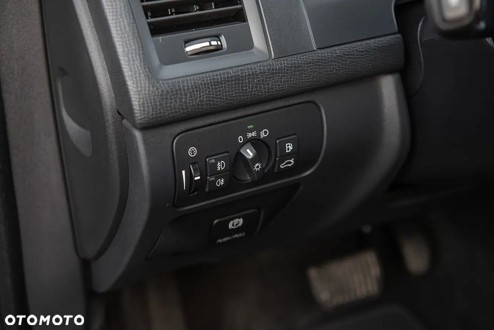 Volvo XC 60 T6 AWD Momentum - 18